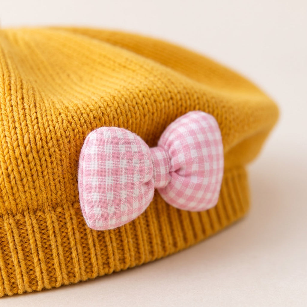 two bobby Parisian Knit Beret – Bow – gingham bow close-up
