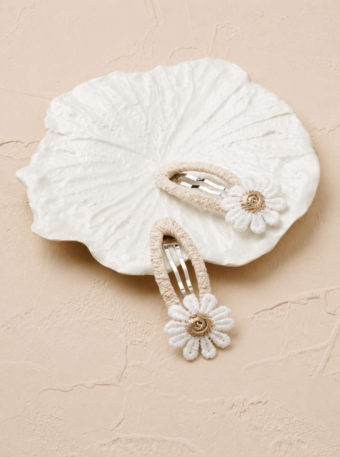 Daisy Bloom Tic Tac Clips